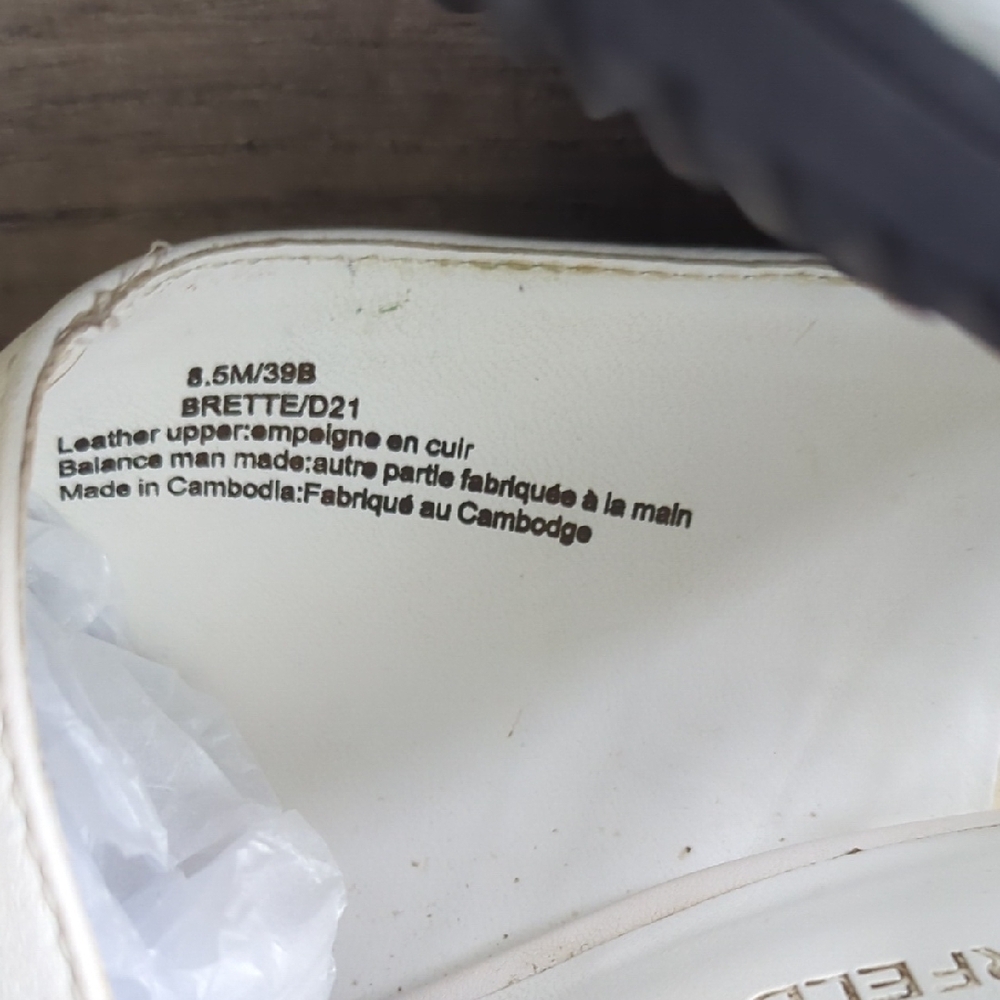Karl Lagerfeld Cream Peep Toe Heels - Picture 8 of 16